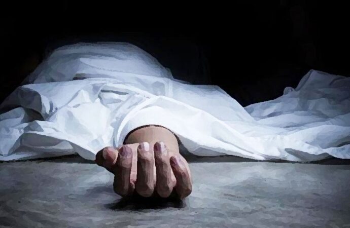 अत्यधिक मदिरा सेवन गरेर झापामा २ जनाको मृत्यु